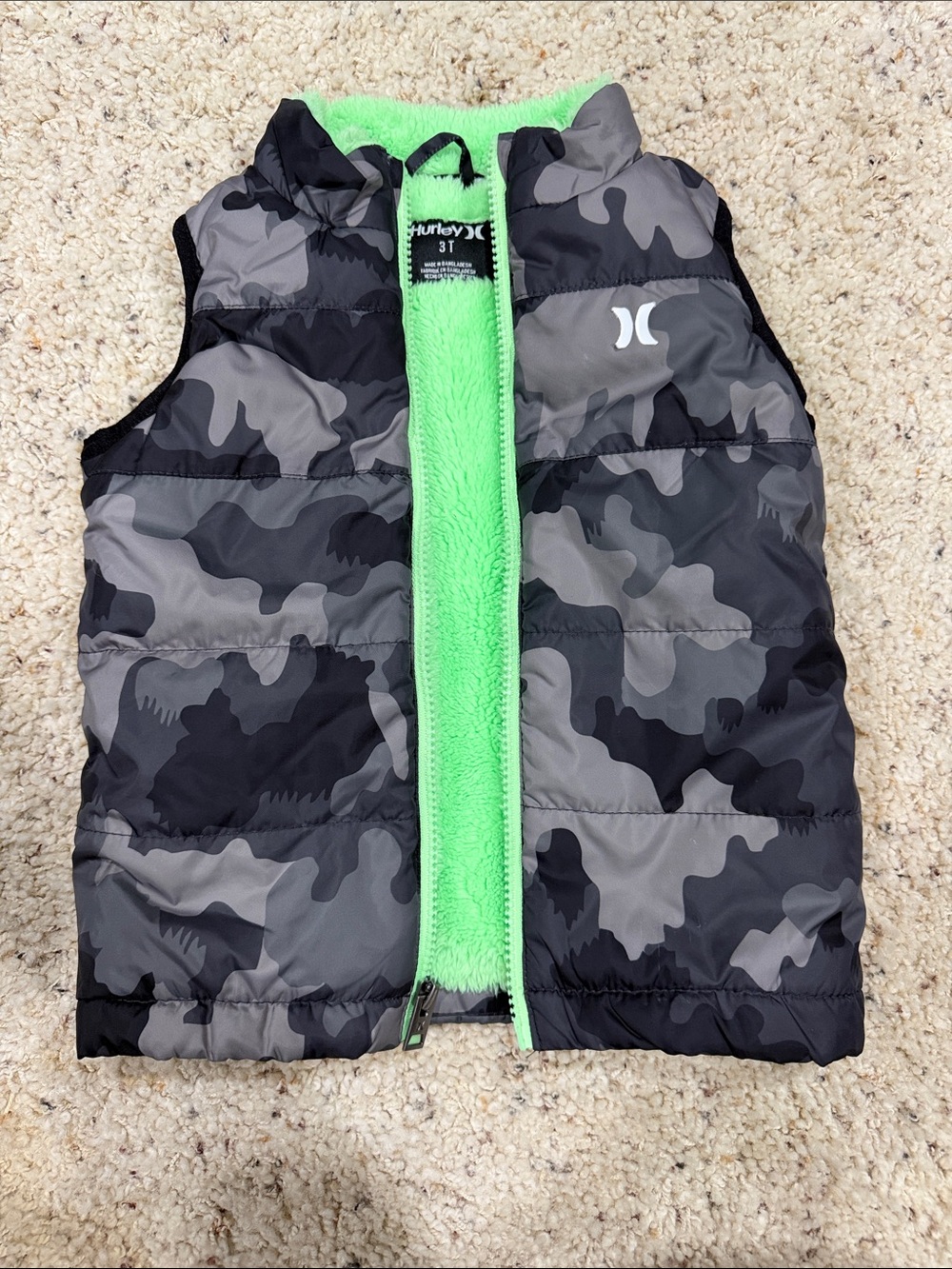 Hurley Gray Camo Puffer Vest with Neon Green Lining